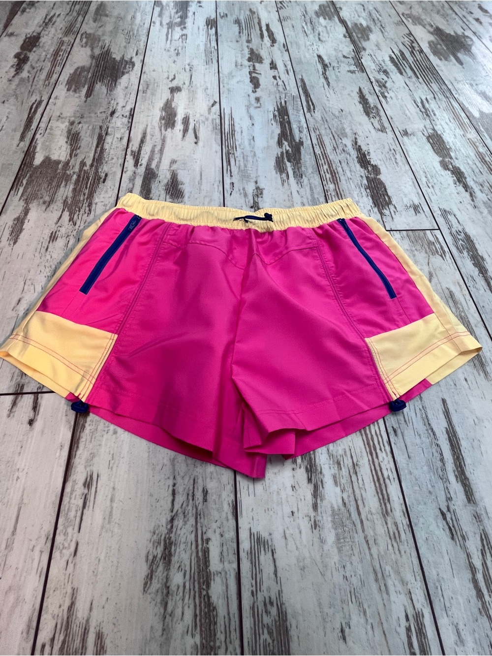 Blooming Jelly NWT Colorful Hot Pink Yellow High Waisted Running Shorts Large - Picture 12 of 14